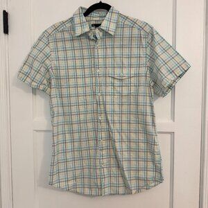 GAP Men's Button Down Short-Sleeve Shirt in Medium